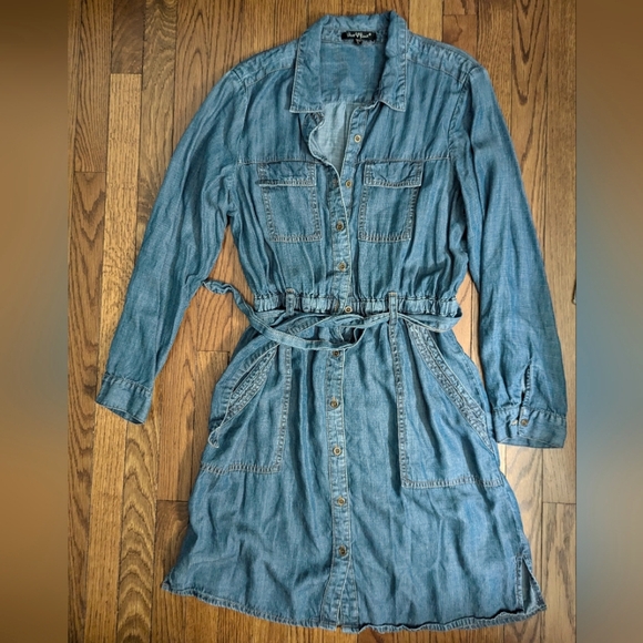 Velvet Heart Dresses & Skirts - 🆕 NWOT dark denim button front long sleeve belted shirt dress by velvet heart